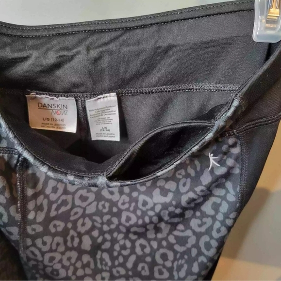 Danskin Now leggings size L gray black leopard print full length yoga pants gym - Picture 2 of 9
